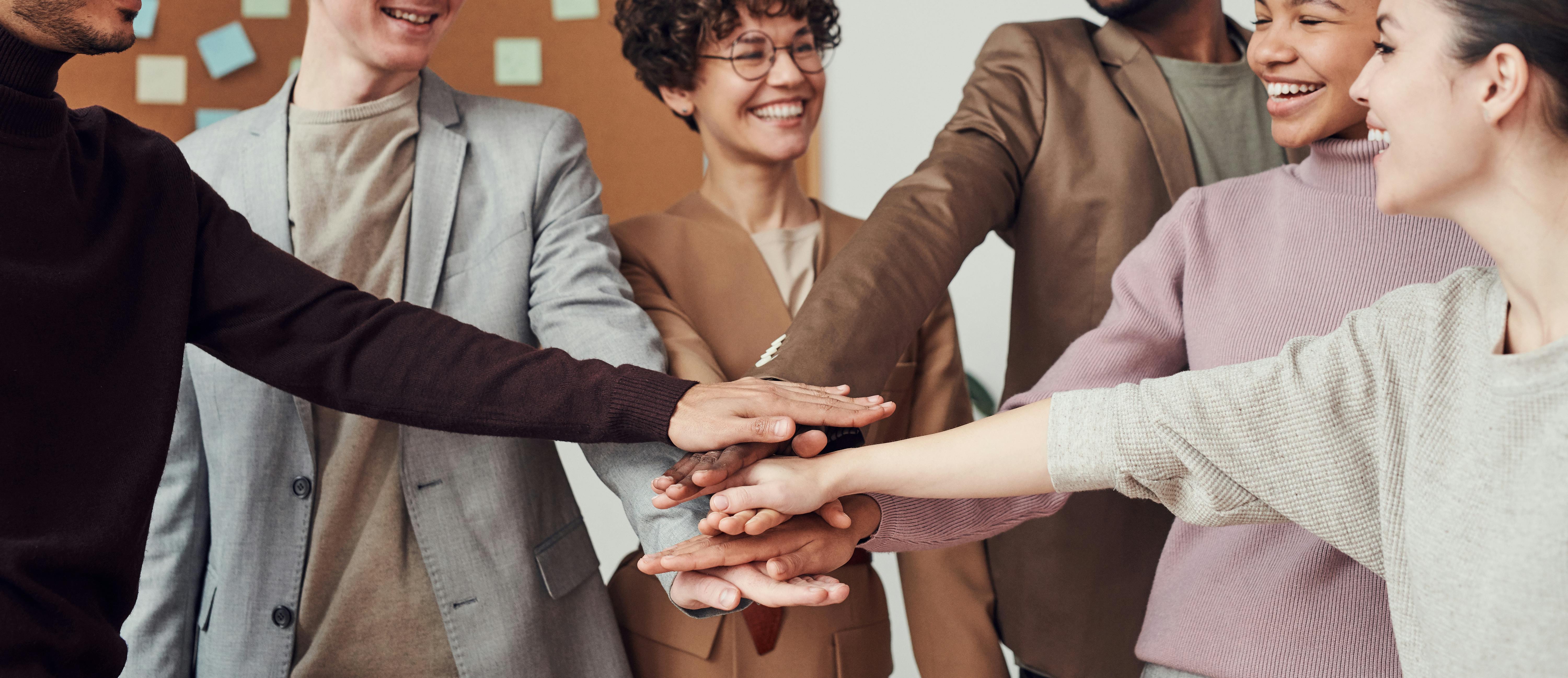 Interface de gestion des candidatures avec des profils.